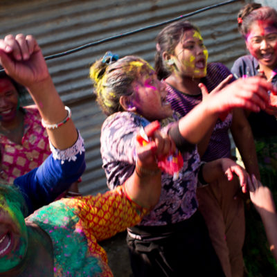viaggio fotografico Nepal - Holi Festival Tharu